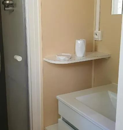 Mobil Home Climatise 6 Personnes La Roque-d'Antheron Exterior photo