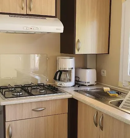 Mobil Home Climatise 6 Personnes La Roque-d'Antheron Exterior photo